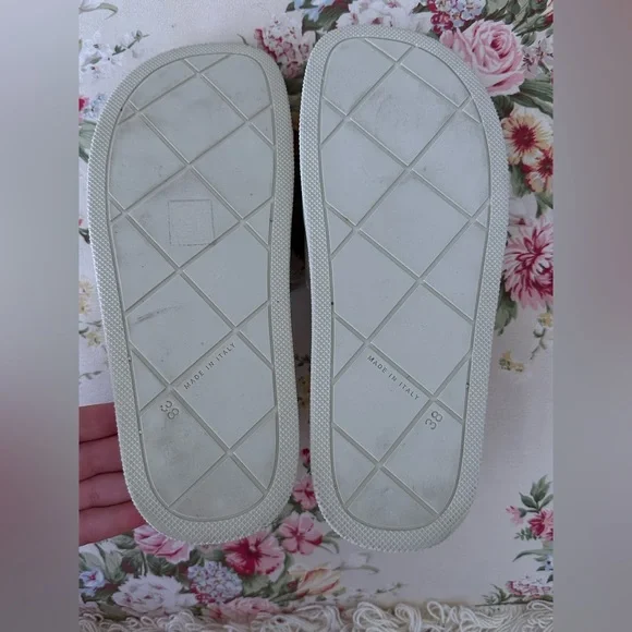 Authentic Bottega Veneta Pool Slides.